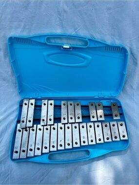 Angel Turquoise Glockenspiel xylophone with  Carrying Case missing mallet